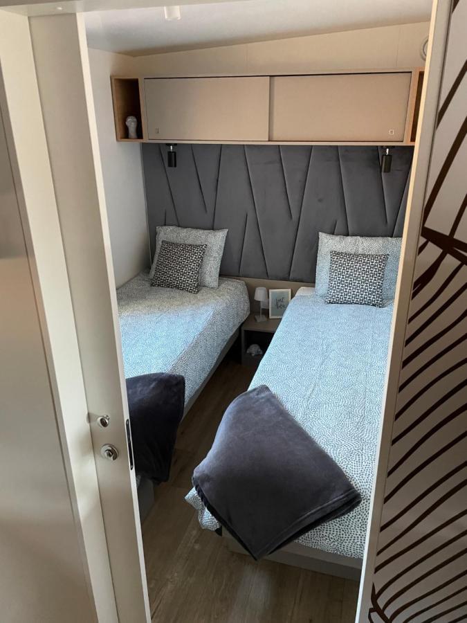Mobile Home Peponi Del Mar, Brand New Biograd Na Moru Extérieur photo