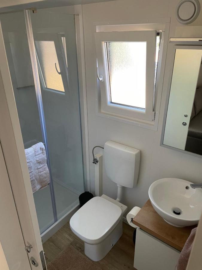 Mobile Home Peponi Del Mar, Brand New Biograd Na Moru Extérieur photo