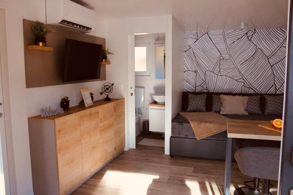 Mobile Home Peponi Del Mar, Brand New Biograd Na Moru Extérieur photo