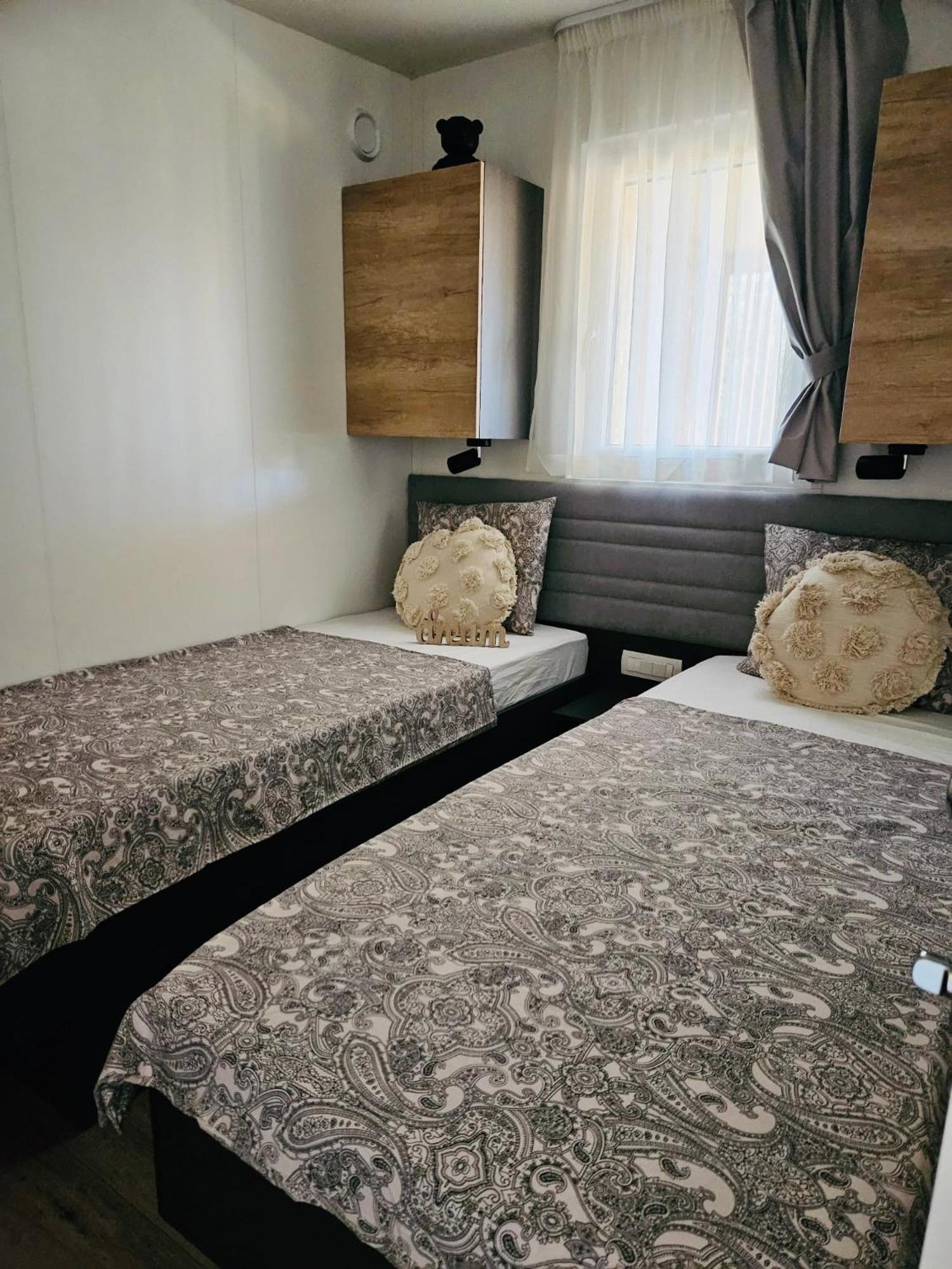 Mobile Home Peponi Del Mar, Brand New Biograd Na Moru Extérieur photo