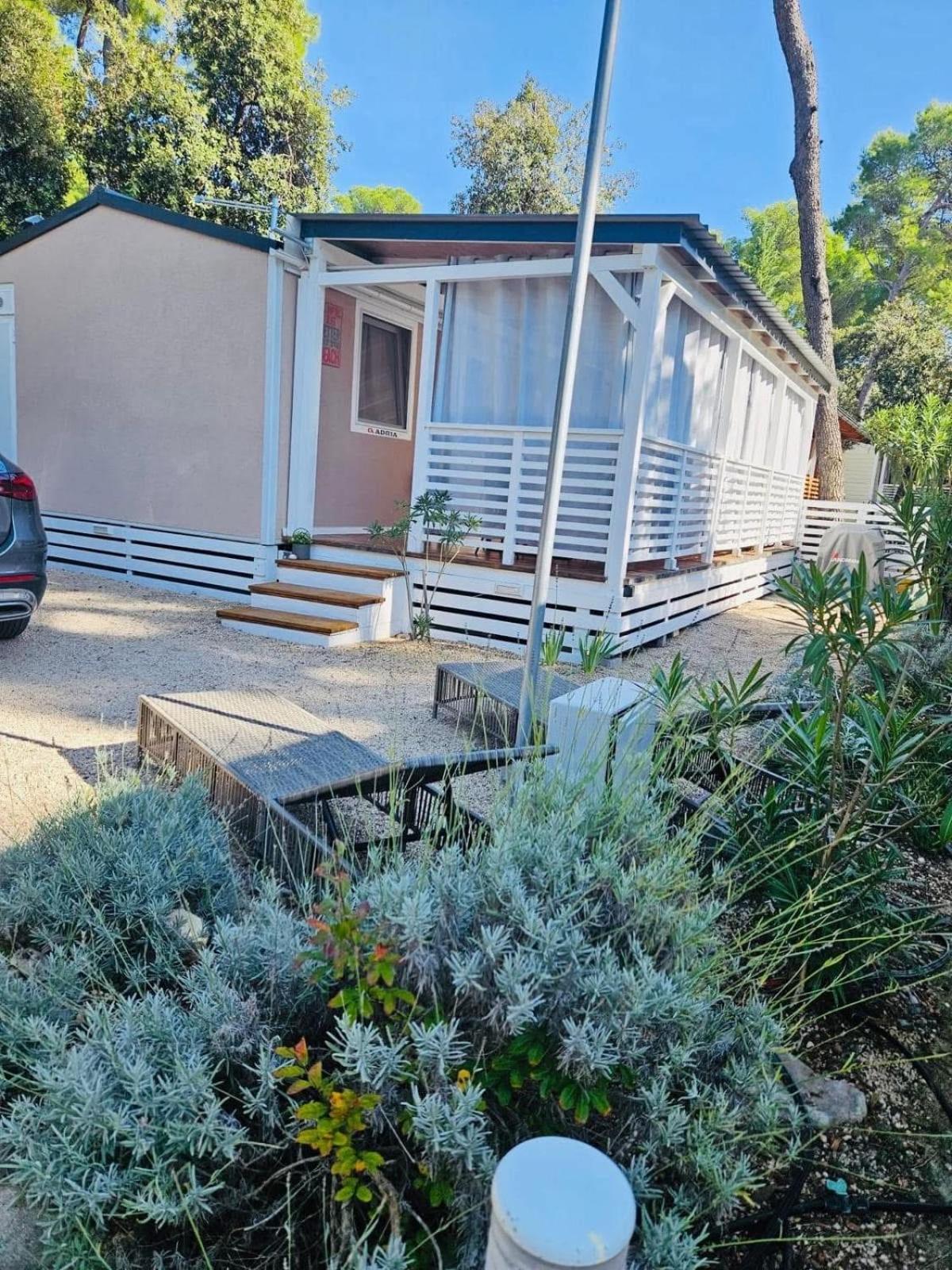 Mobile Home Peponi Del Mar, Brand New Biograd Na Moru Extérieur photo